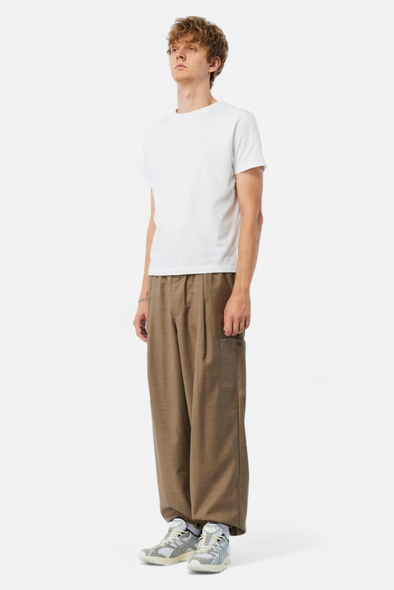 Cargo Pants Tan on model